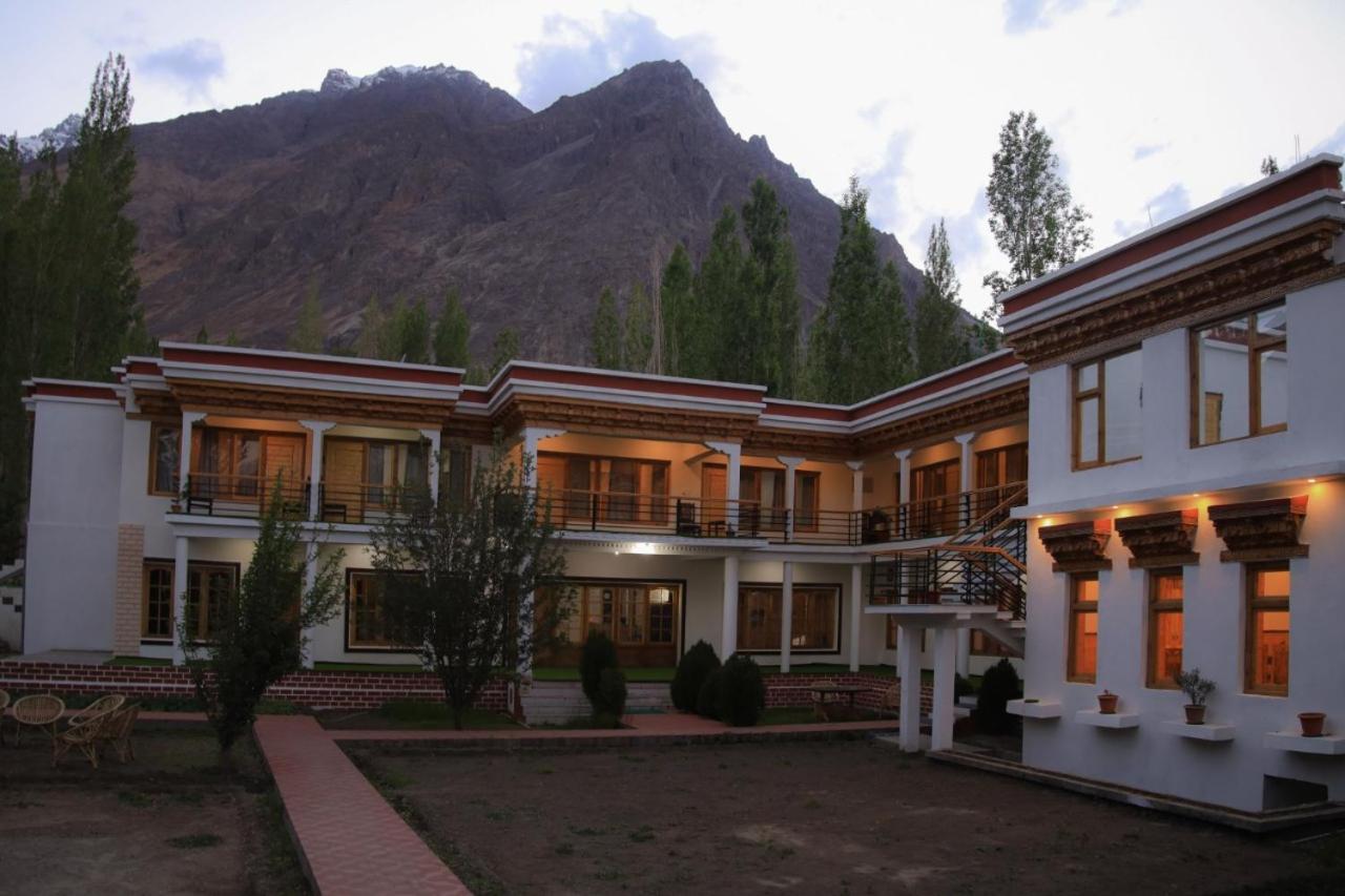 Hotel Nubra Residency Charāsa Extérieur photo
